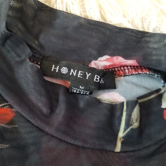 Honeybum floral Top - Picture 4 of 4